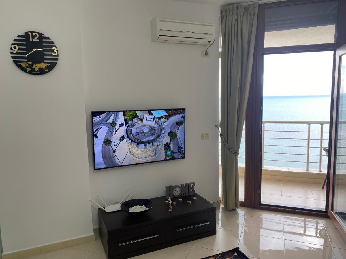 Currila Beach Apartment Durrës Exteriör bild
